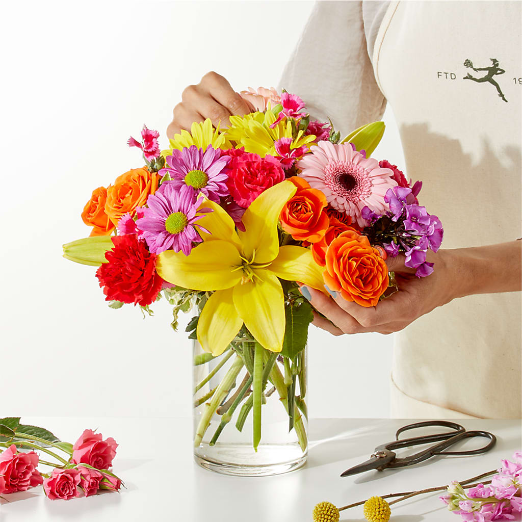 Cue the Confetti - A Florist Original – BENNY'S FLOWERS, Norton VA