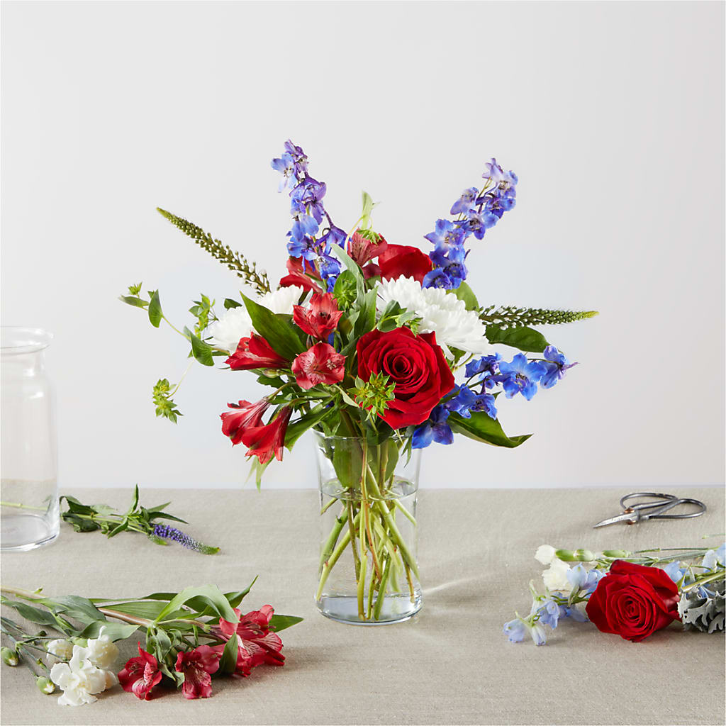 Star Spangled - A Florist Original – BENNY'S FLOWERS, Norton VA