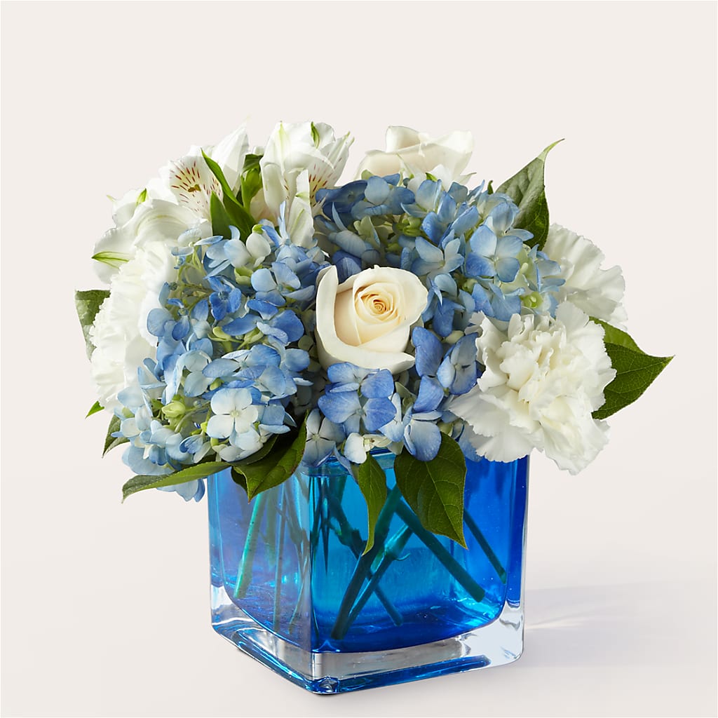 Soothing Waters Bouquet – BENNY'S FLOWERS, Norton VA