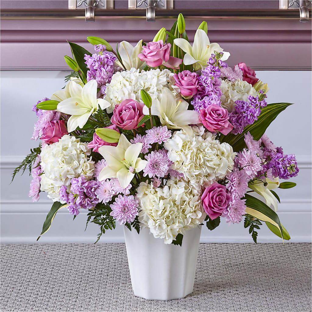 Heaven Sent Floor Basket – BENNY'S FLOWERS, Norton VA