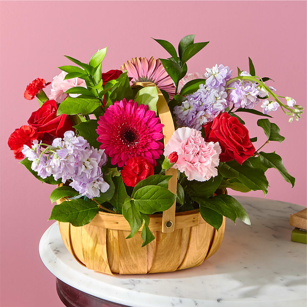 Pink Picnic Basket – BENNY'S FLOWERS, Norton VA
