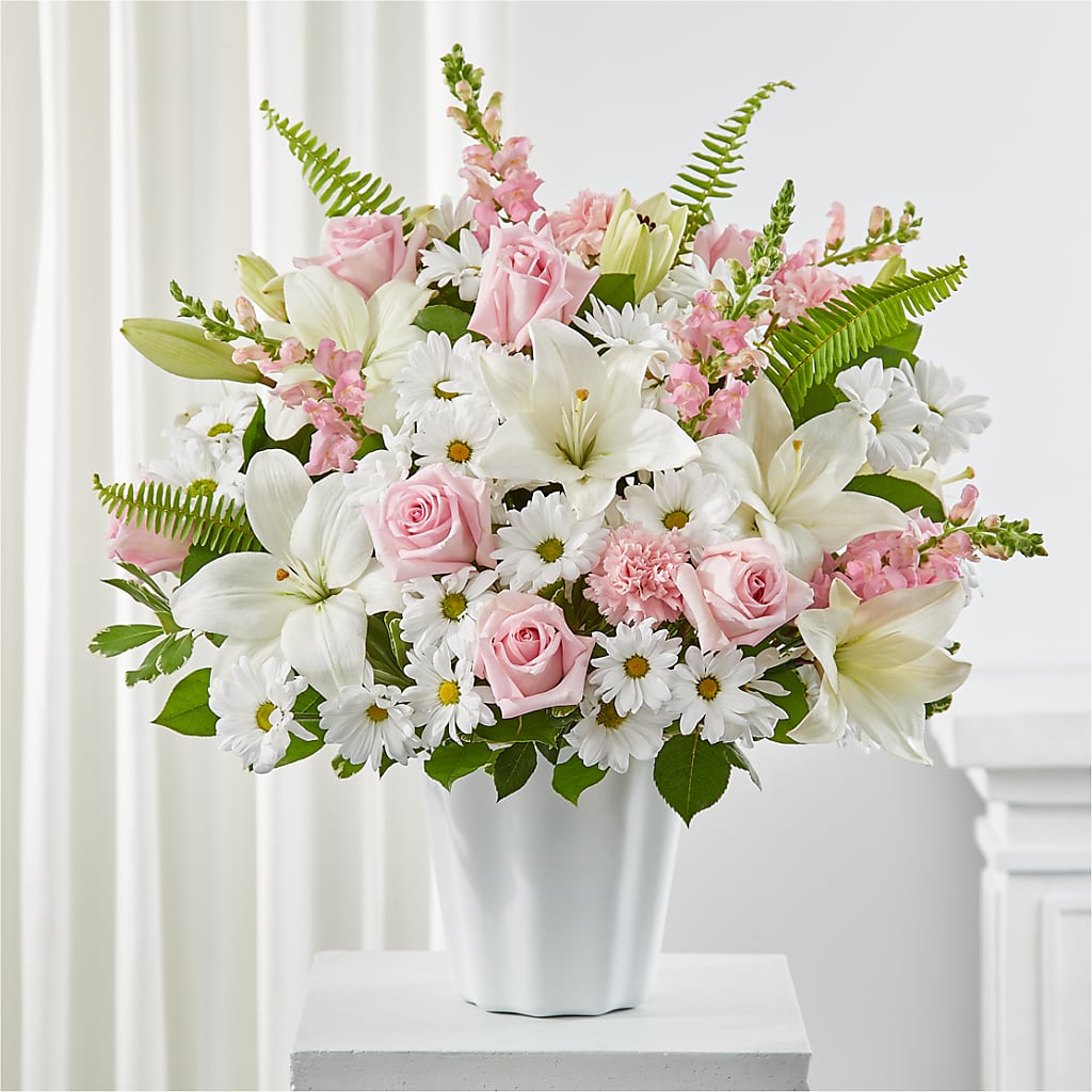 Soft Touch Tabletop Basket – BENNY'S FLOWERS, Norton VA