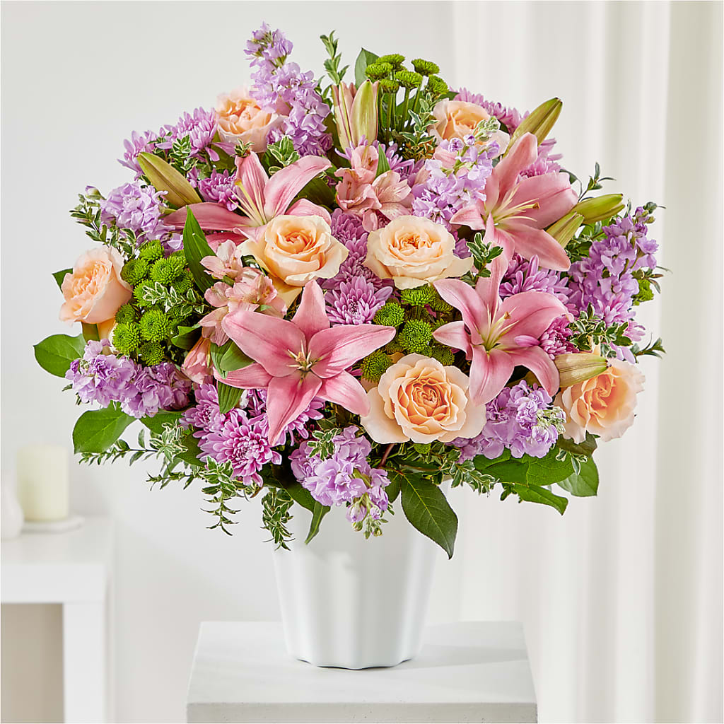 Supportive Embrace Tabletop Basket – BENNY'S FLOWERS, Norton VA