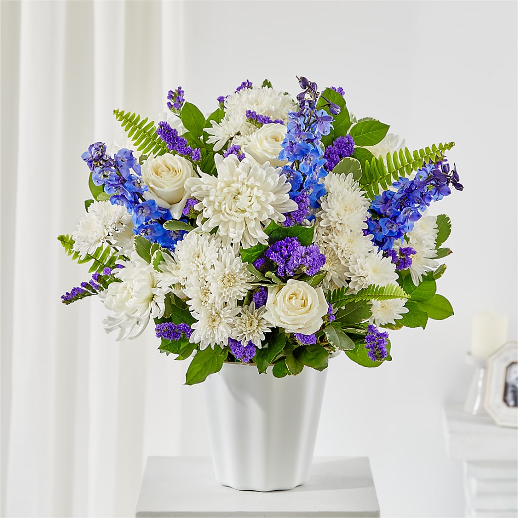 Hold Dear Tabletop Basket – BENNY'S FLOWERS, Norton VA