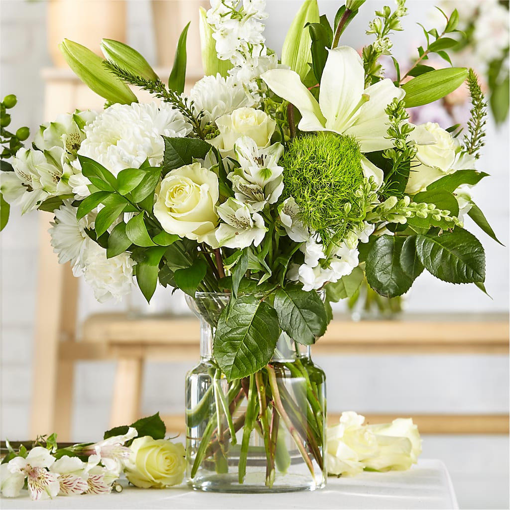 Classic Ivory – A Florist Original – BENNY'S FLOWERS, Norton VA