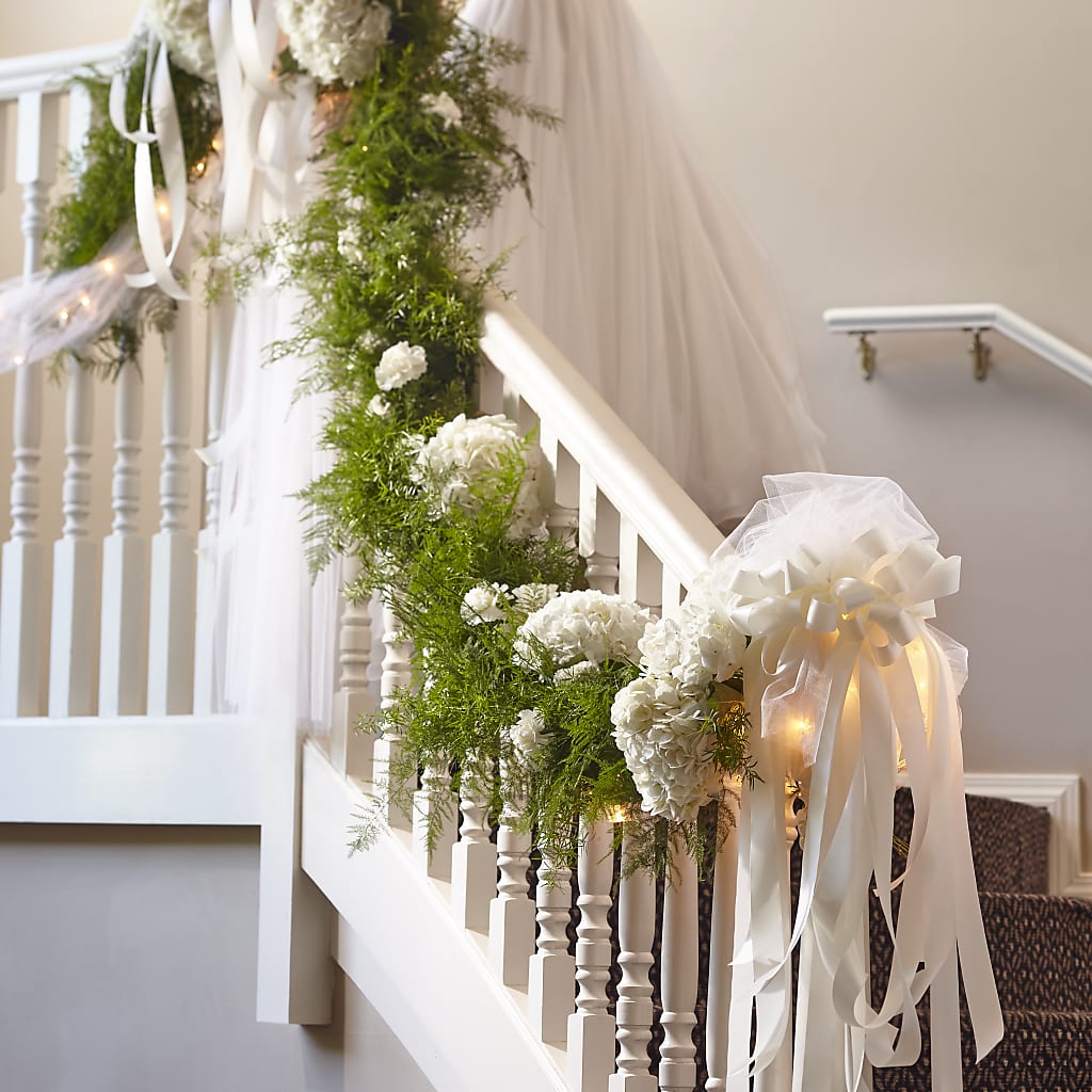Champagne Dreams Garland – BENNY'S FLOWERS, Norton VA