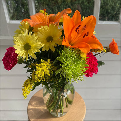 Bold & Bright – A Florist Original – BENNY'S FLOWERS, Norton VA