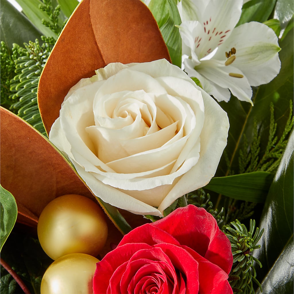 Joy & Jolly Bouquet – BENNY'S FLOWERS, Norton VA