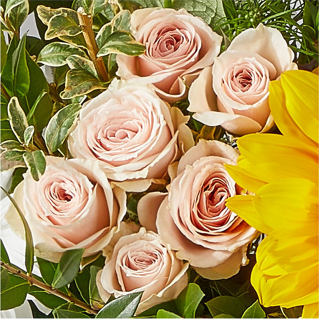 The Good Life Bouquet – BENNY'S FLOWERS, Norton VA