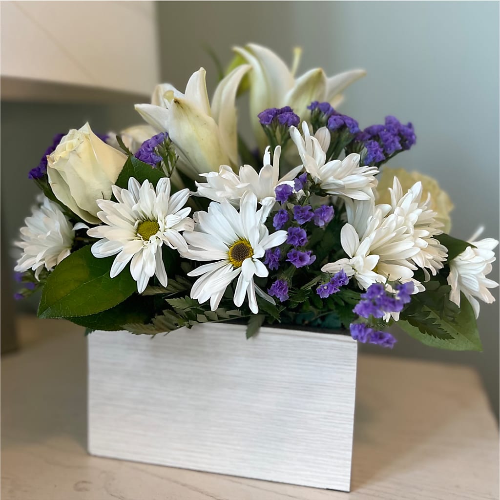 Beyond Blue Box Bouquet – BENNY'S FLOWERS, Norton VA