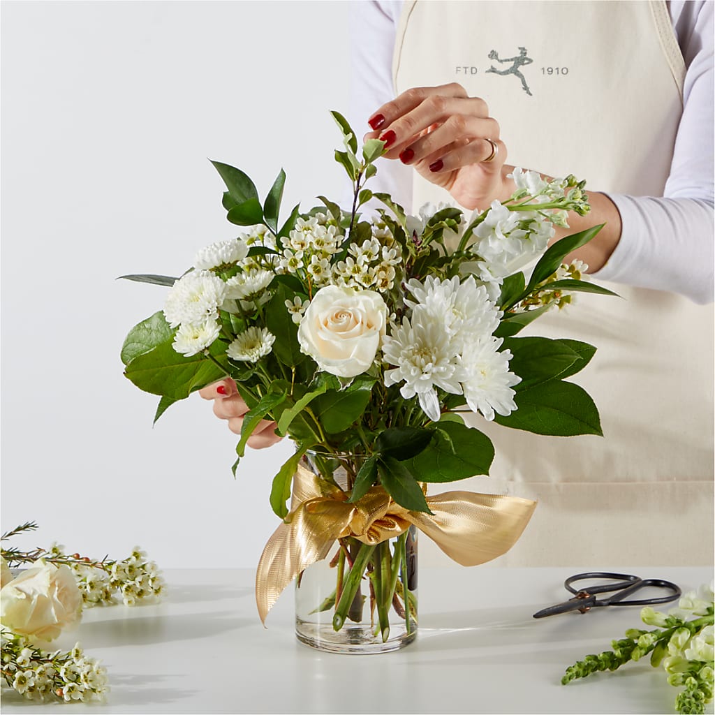 New Beginnings – A Florist Original – BENNY'S FLOWERS, Norton VA