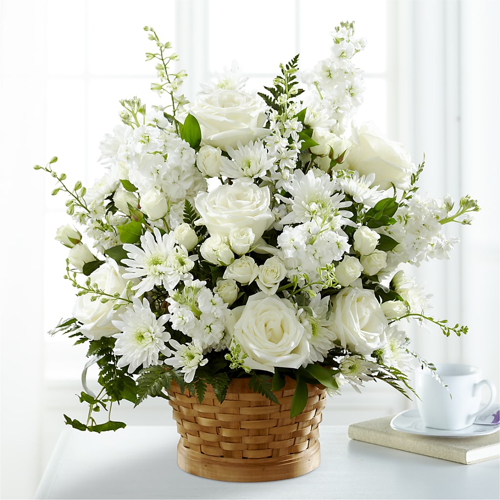 Heartfelt Condolences Arrangement – BENNY'S FLOWERS, Norton VA