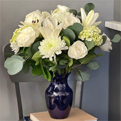 Snowy Dreams Bouquet – BENNY'S FLOWERS, Norton VA