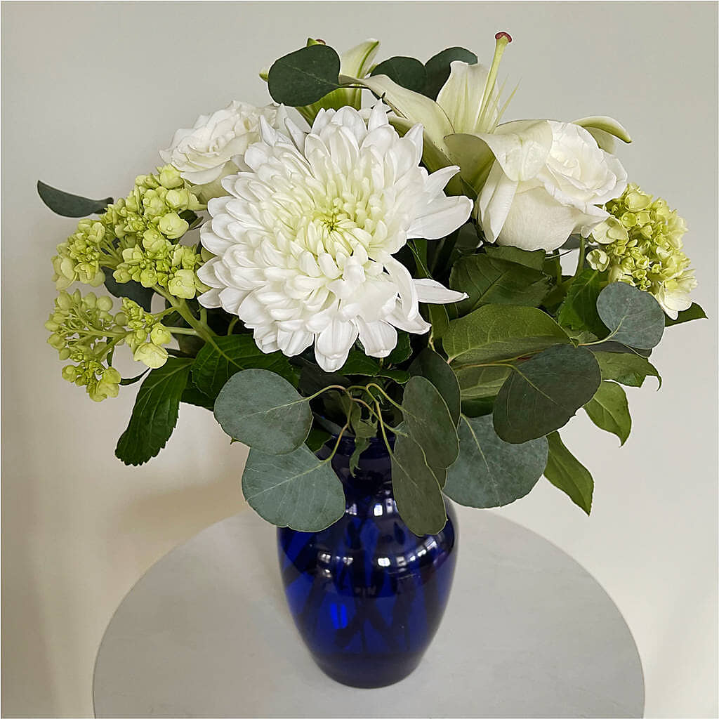 Snowy Dreams Bouquet – BENNY'S FLOWERS, Norton VA