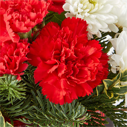 Christmas Market Bouquet – BENNY'S FLOWERS, Norton VA