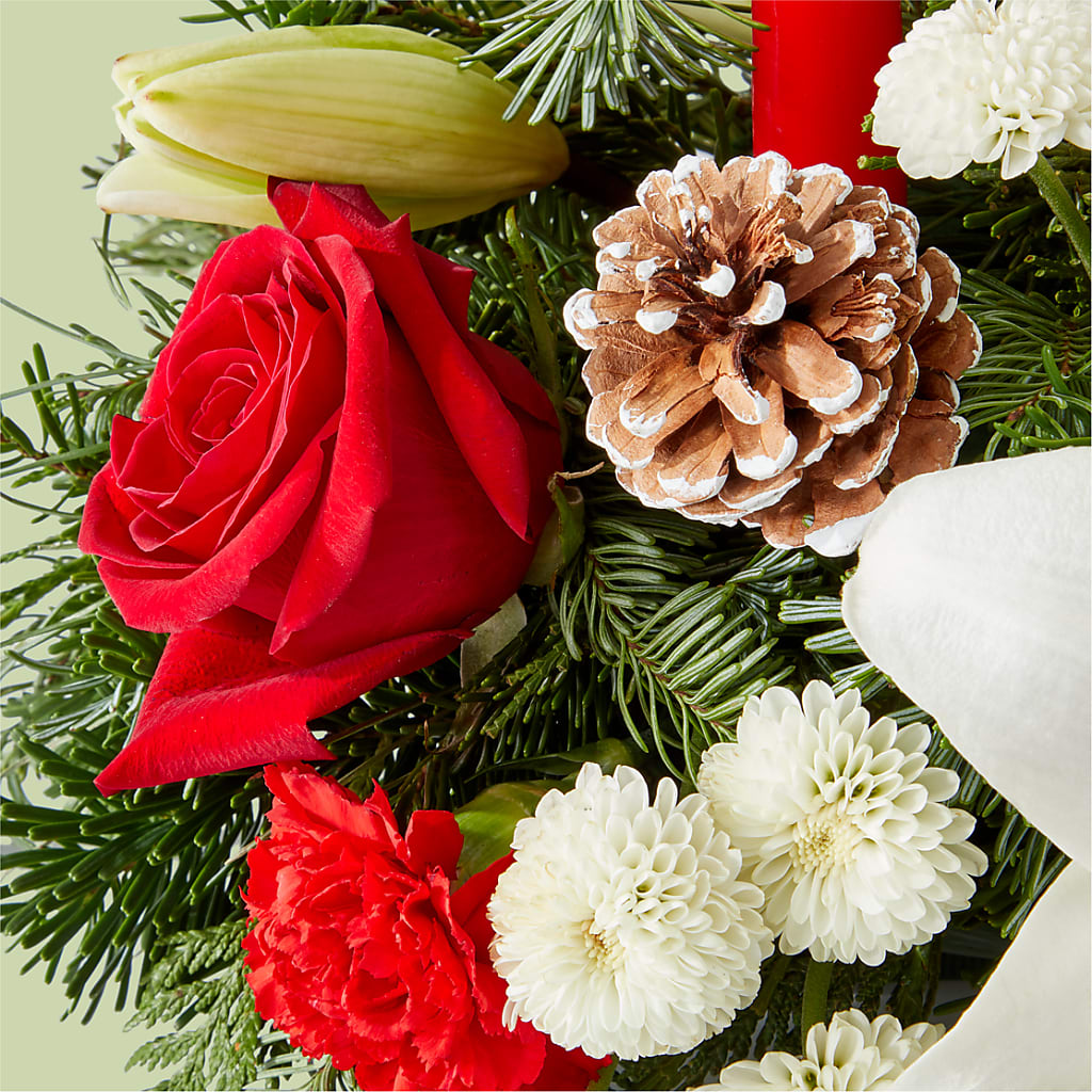 Seasonal Festivities Centerpiece – BENNY'S FLOWERS, Norton VA