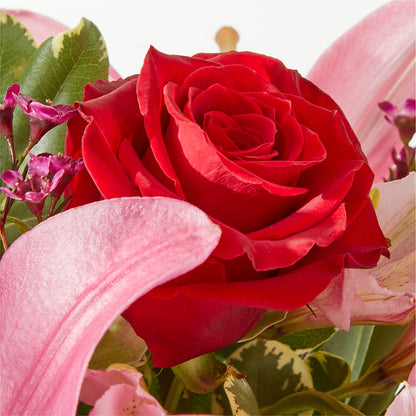 Lucky in Love Bouquet – BENNY'S FLOWERS, Norton VA