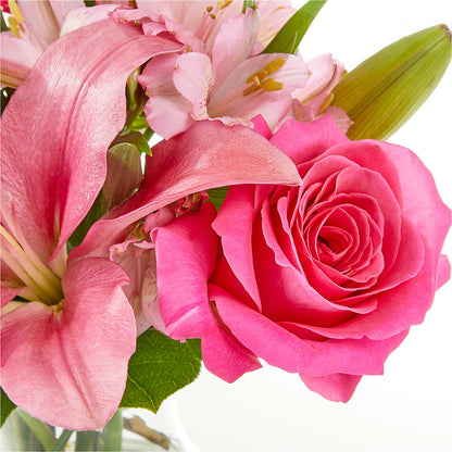 Lots of Love Bouquet – BENNY'S FLOWERS, Norton VA