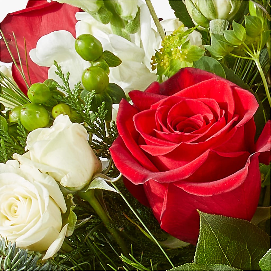 Deck the Halls Bouquet – BENNY'S FLOWERS, Norton VA