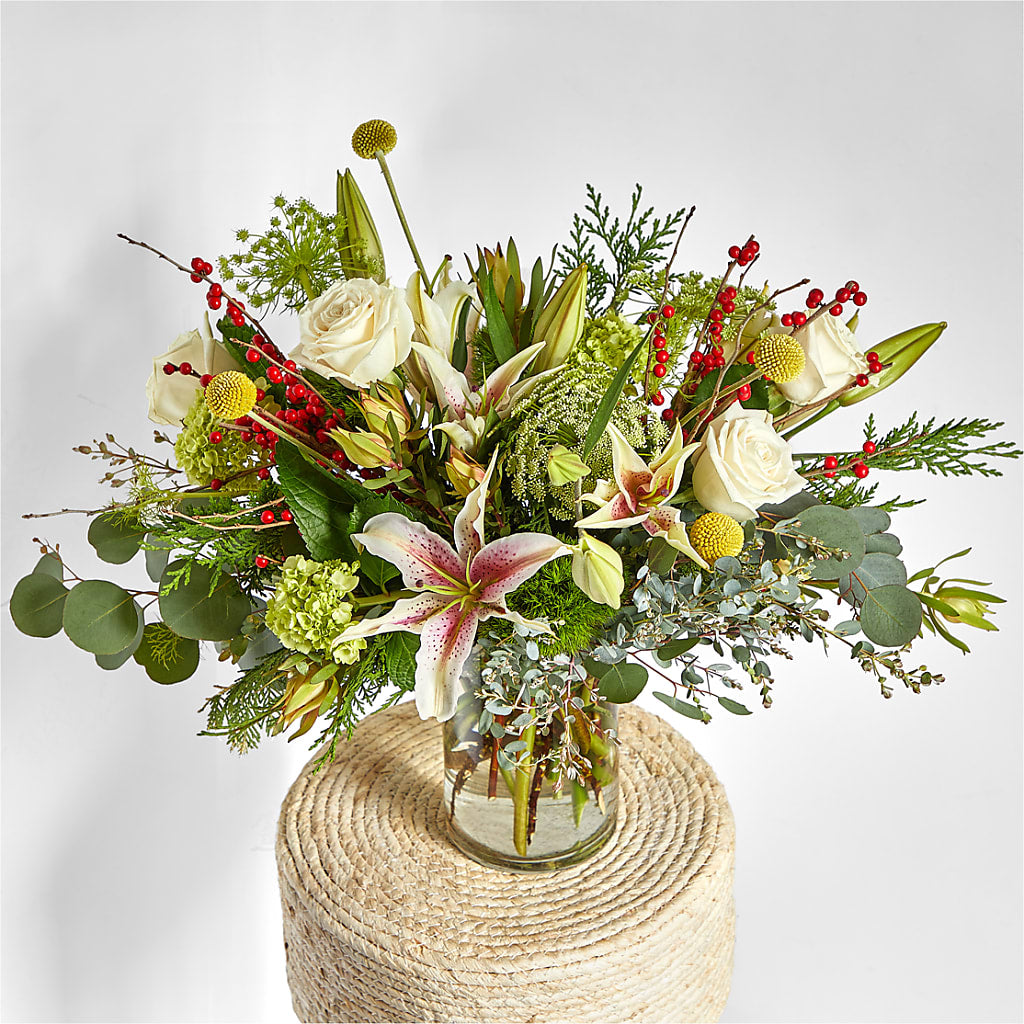 Berry & Bright Bouquet – BENNY'S FLOWERS, Norton VA