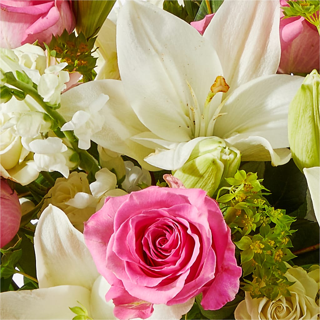 Fondly Bouquet – BENNY'S FLOWERS, Norton VA