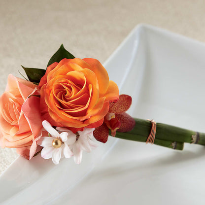 Sunset Dream Boutonniere – BENNY'S FLOWERS, Norton VA